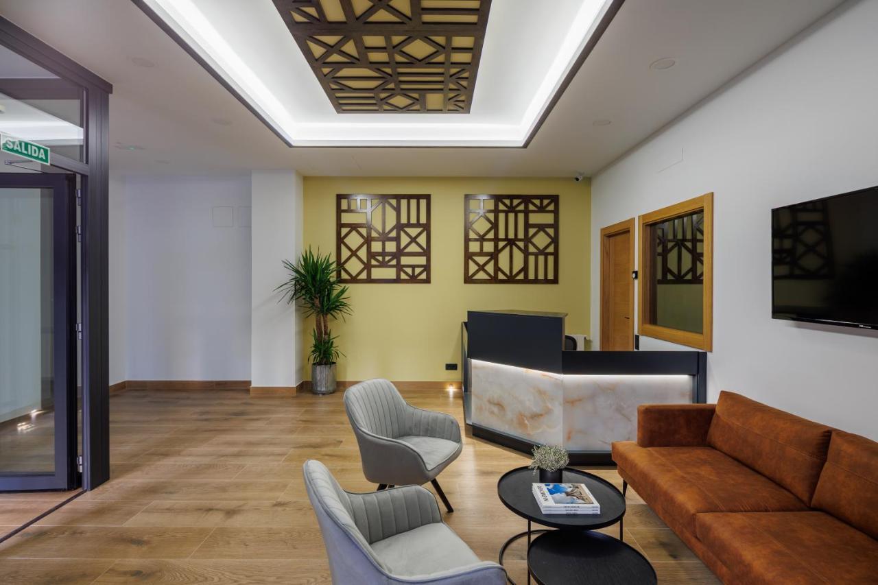 Apartamentos Congreso, Parking Gratuito โลโกรโญ ภายนอก รูปภาพ