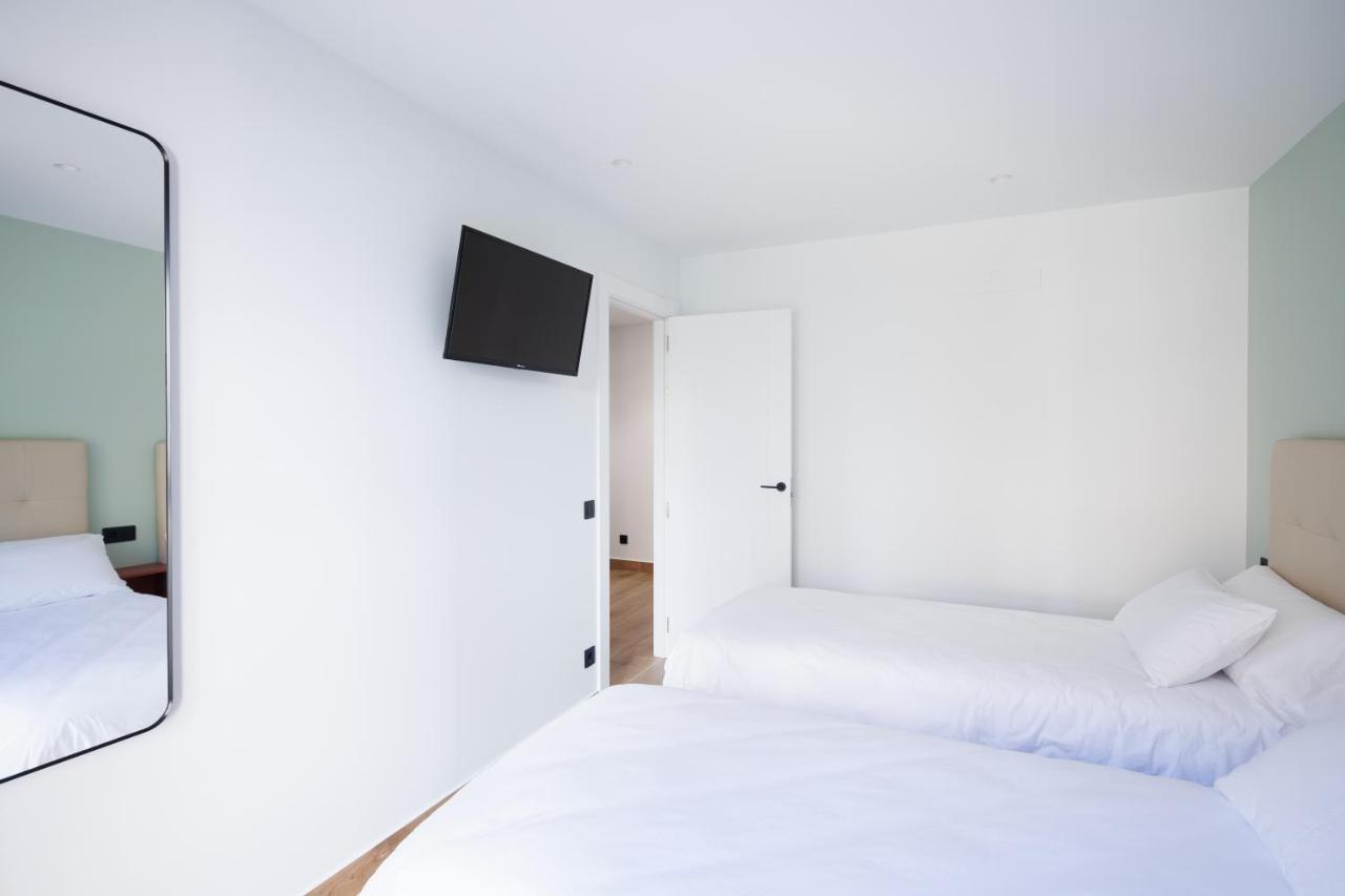 Apartamentos Congreso, Parking Gratuito โลโกรโญ ภายนอก รูปภาพ