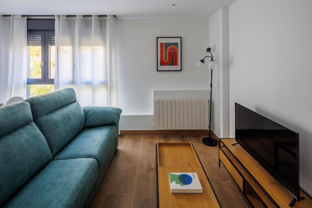 Apartamentos Congreso, Parking Gratuito โลโกรโญ ภายนอก รูปภาพ