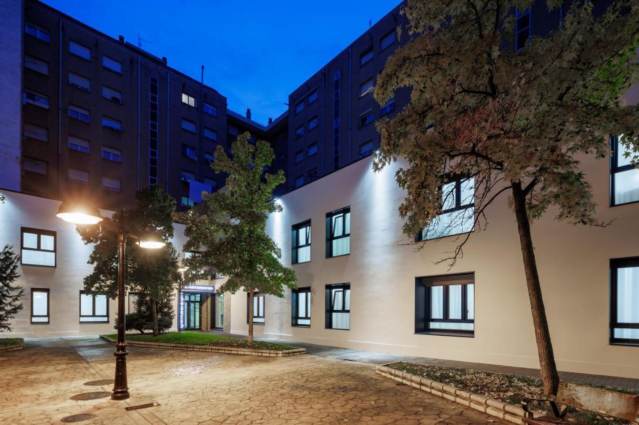 Apartamentos Congreso, Parking Gratuito โลโกรโญ ภายนอก รูปภาพ